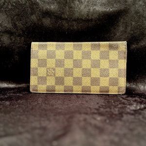 Louis Vuitton card/check holder